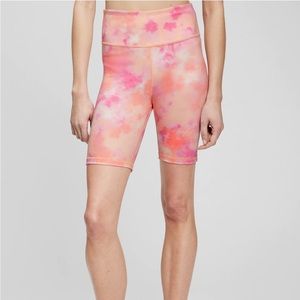 NWT GapFit High Rise Bike Shorts Color: Pink Tie Dye Large